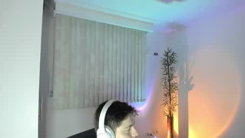 Snapshot of gio_russo chatting on 06.27.26 GioRusso online show from 06.27.26