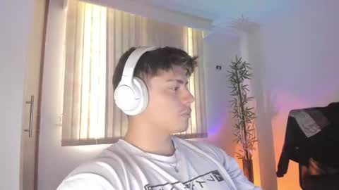 Snapshot of gio_russo chatting on 07.22.26 GioRusso online show from 07.22.26