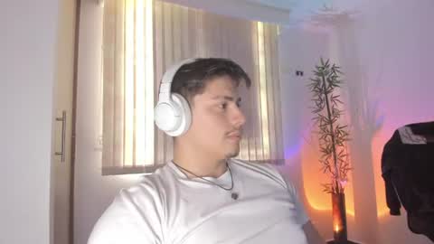 Snapshot of gio_russo chatting on 07.30.26 GioRusso online show from 07.30.26
