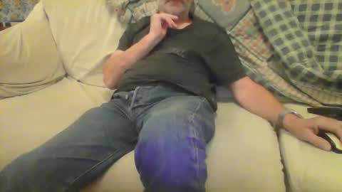 Snapshot of gioia2 chatting on 10.07.25 big one online show from 10.07.25