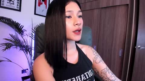 Gigi o Giorgi  online show from 10.25.25