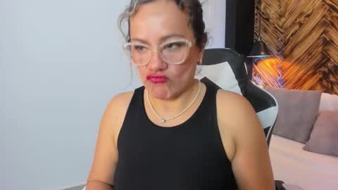 G I S E P L A online show from 03.26.26