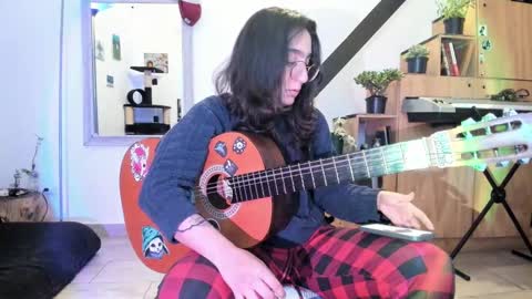 girasol1921 online show from 12.04.24