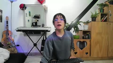 girasol1921 online show from 12.09.24