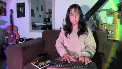 girasol1921 online show from 01.16.25