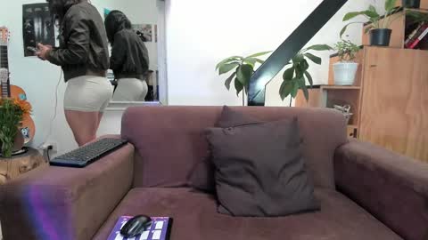 girasol1921 online show from 01.20.25