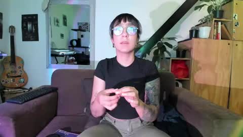 girasol1921 online show from 02.18.25