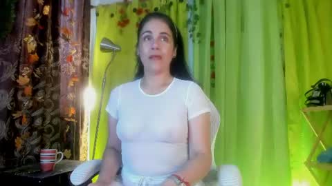 Girasol Walton online show from 06.26.26