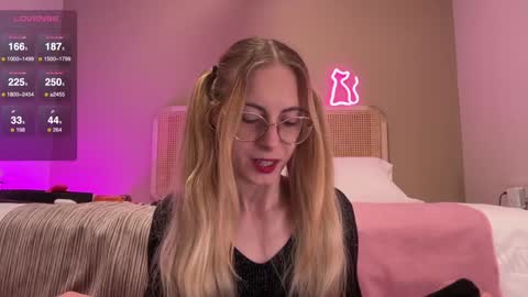 Nikki online show from 12.31.24