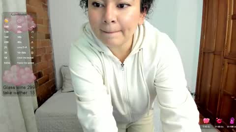 Snapshot of girl_inline chatting on 02.23.25 girl_inline online show from 02.23.25