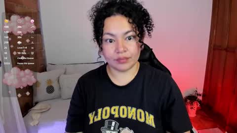 Snapshot of girl_inline chatting on 02.26.25 girl_inline online show from 02.26.25