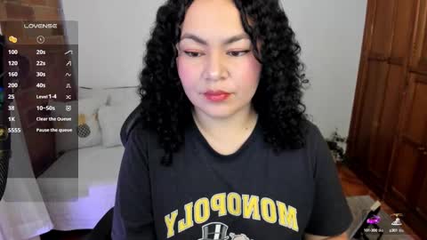 Snapshot of girl_inline chatting on 02.26.25 girl_inline online show from 02.26.25