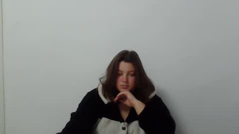 girl_leya online show from 10.09.25