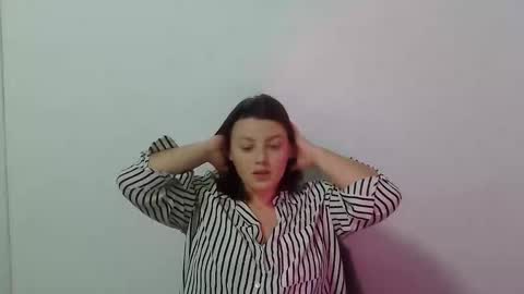 girl_leya online show from 10.12.25