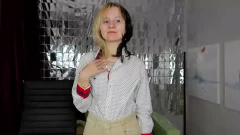 girl_next_doorr online show from 01.03.25