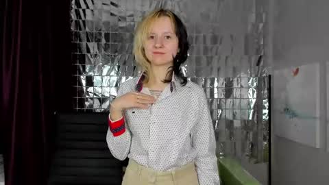 girl_next_doorr online show from 01.03.25