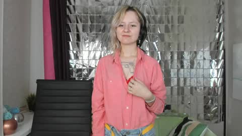 girl_next_doorr online show from 01.21.25