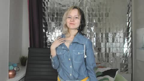 girl_next_doorr online show from 01.22.25