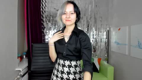 girl_next_doorr online show from 02.05.25