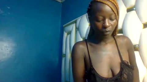 Snapshot of girl_shani chatting on 06.23.26 girl_shani online show from 06.23.26
