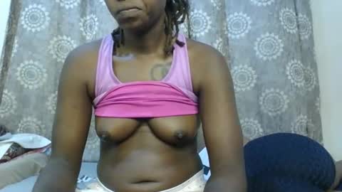 Snapshot of girlnextdoor60 chatting on 10.20.25 Sexy online show from 10.20.25