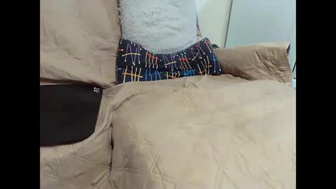 Snapshot of girlnextdoorporno chatting on 09.30.25 Iri online show from 09.30.25