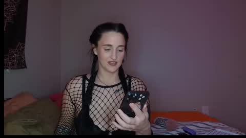 Camille online show from 12.04.25