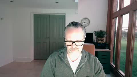 girlsandbikes online show from 12.30.24