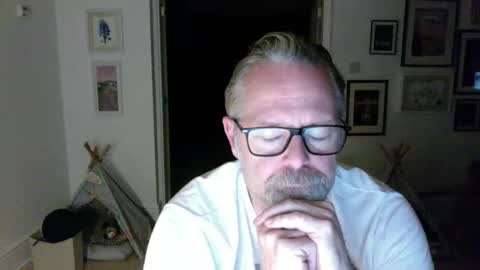 Snapshot of girlsandbikes chatting on 04.24.26 girlsandbikes online show from 04.24.26