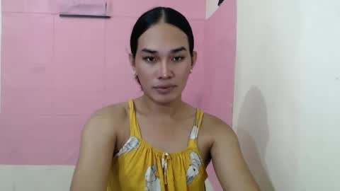 Snapshot of girlthatuneedxxx chatting on 12.03.24 Rhaine online show from 12.03.24