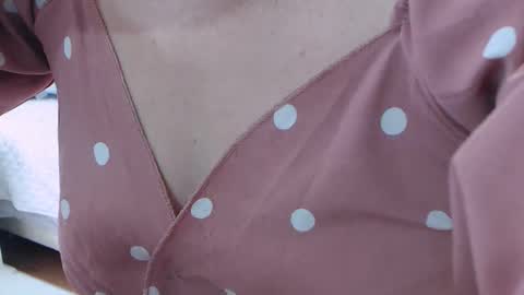 Victoria online show from 11.25.25