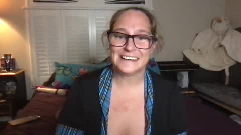 Girls Have Fun Too online show from 09.11.25
