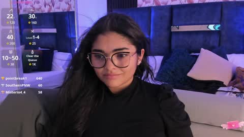     online show from 02.02.25