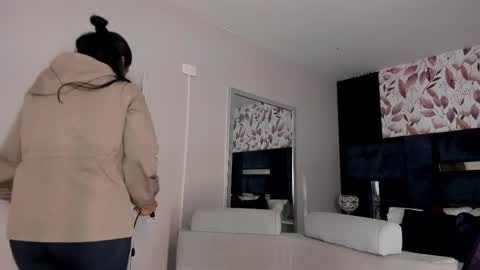 Snapshot of giselamaru chatting on 06.01.26 online show from 06.01.26
