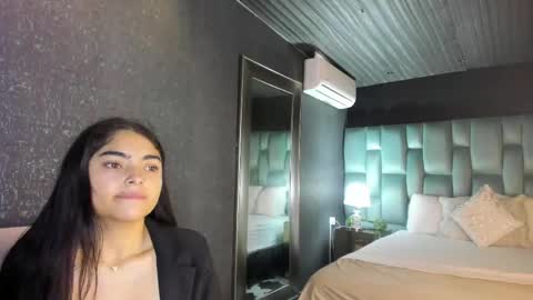 Snapshot of giselamaru chatting on 06.08.26 online show from 06.08.26