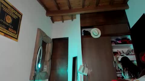 . Gisel Reyes . online show from 11.14.25