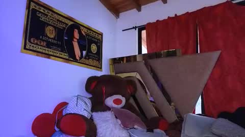 Snapshot of giselreyes1 chatting on 04.20.26 . Gisel Reyes . online show from 04.20.26