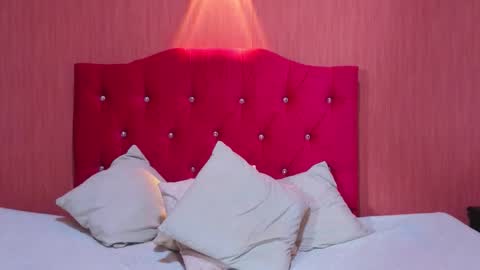 Gissel angel online show from 10.14.25