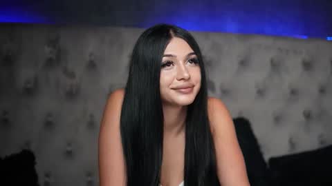  Giulia  online show from 09.19.25