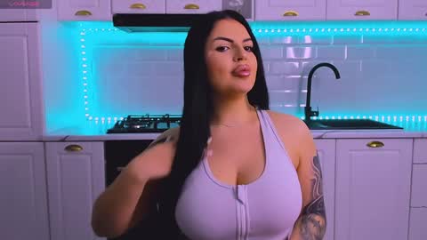 Giulia online show from 03.19.26