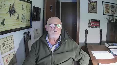 giutomma930394 online show from 10.19.25