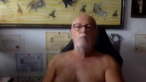 Snapshot of giutomma930394 chatting on 07.01.26 giutomma930394 online show from 07.01.26