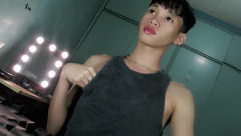 Snapshot of givemethrillx chatting on 03.22.26 givemethrillx online show from 03.22.26