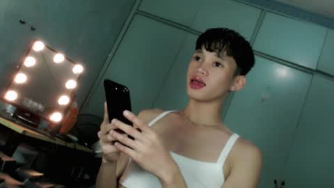 Snapshot of givemethrillx chatting on 03.25.26 givemethrillx online show from 03.25.26