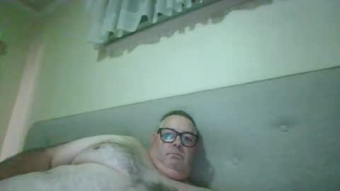 Snapshot of gixxer06 chatting on 05.15.26 bi Gixxer online show from 05.15.26