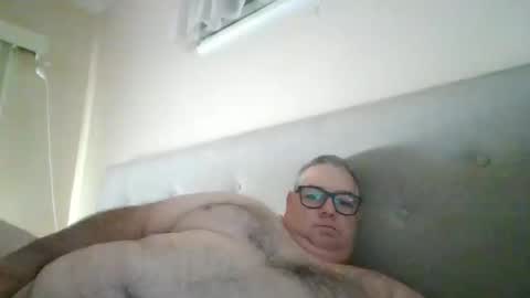 Snapshot of gixxer06 chatting on 06.05.26 bi Gixxer online show from 06.05.26