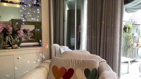 Snapshot of gl1tter_barbie chatting on 01.13.25 Gl1tter Barbie online show from 01.13.25