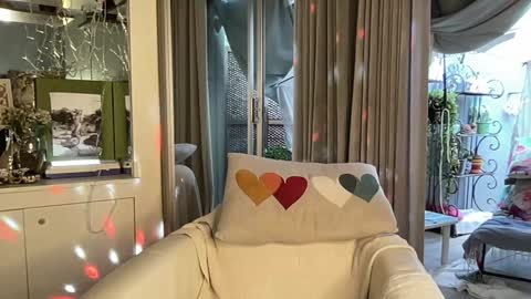 Snapshot of gl1tter_barbie chatting on 01.24.25 Gl1tter Barbie online show from 01.24.25