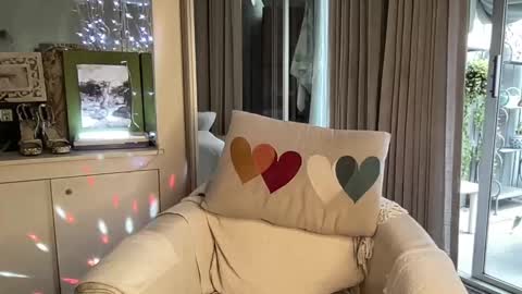 Snapshot of gl1tter_barbie chatting on 03.11.25 Gl1tter Barbie online show from 03.11.25