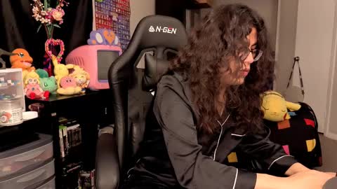 Snapshot of glaceon9 chatting on 10.01.25 glaceon9 online show from 10.01.25